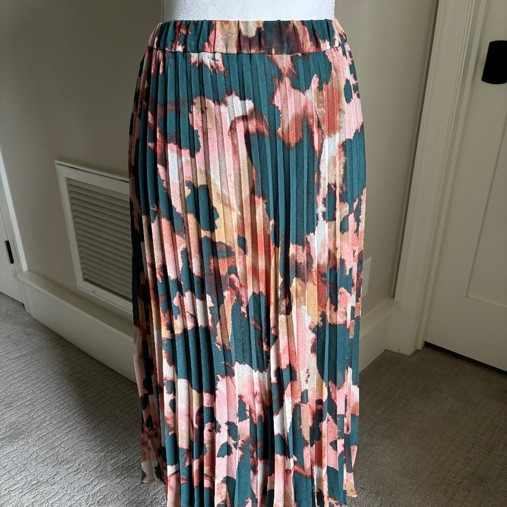 Dark Green Pleated Skirt from Banana Republic Factory Store
